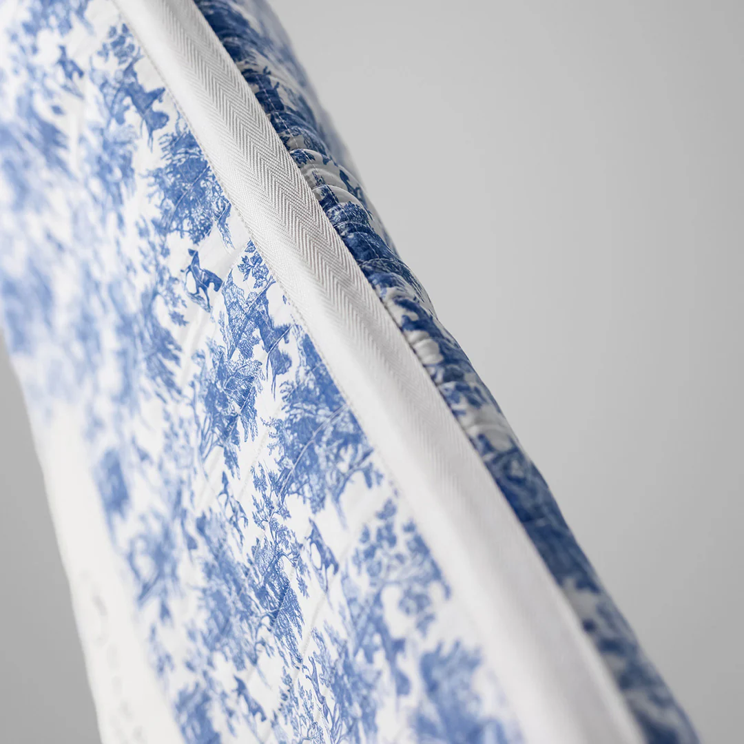 Dapplebay Equestrian Toile Western Saddle Pad-Blue/White - Image 3