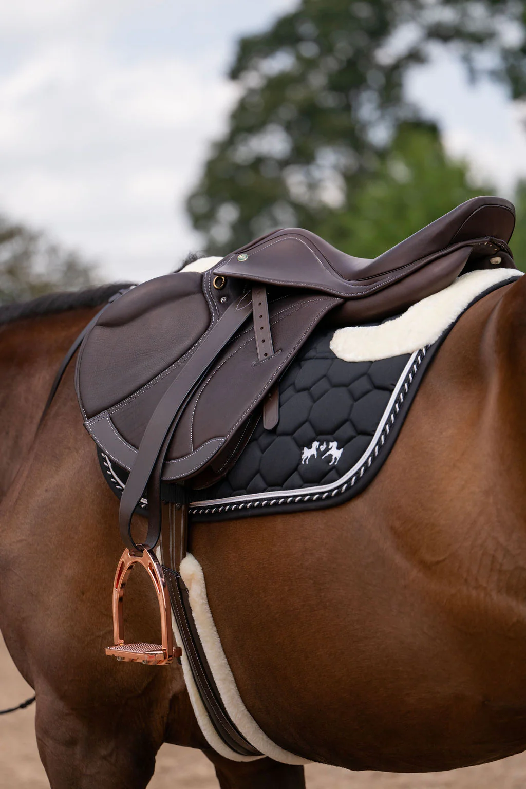 Equine Couture Luxe Saddle Pad with White Sherpa Fleece Lining - Image 15
