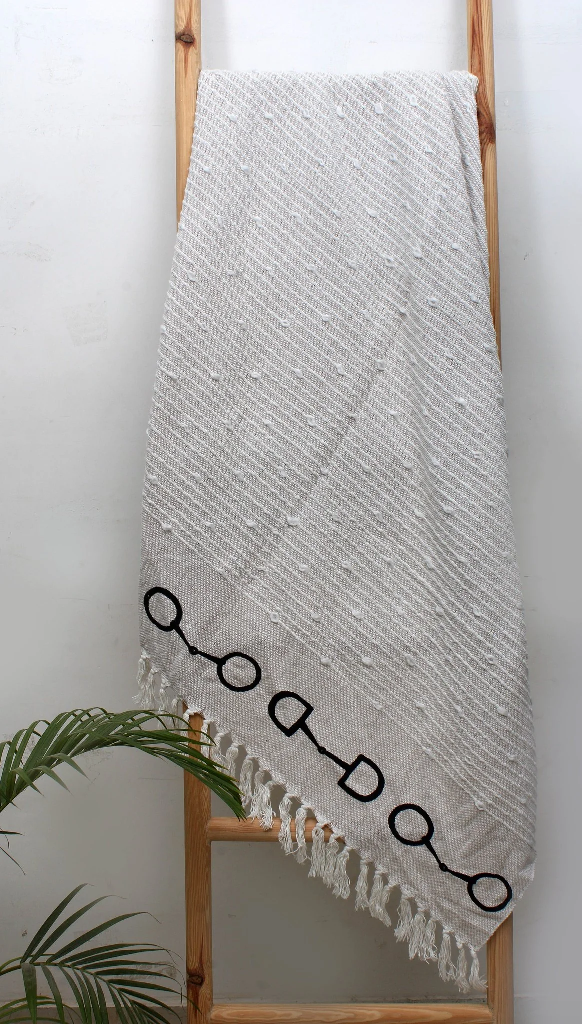 Lila Snaffle Bit Cotton Throw - Image 4