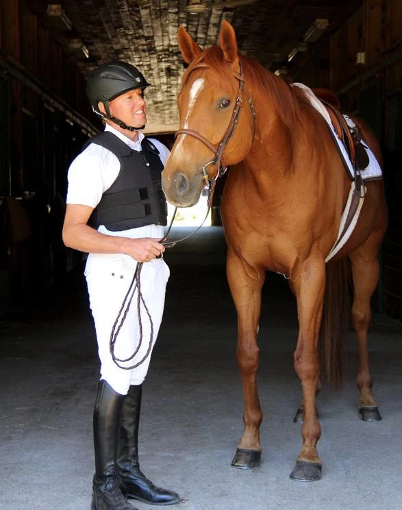 Tipperary RIDE-LITE Adult Protective Horse Riding Vest - Image 3