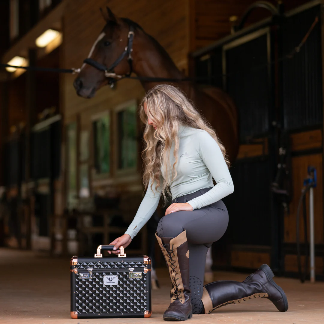 TuffRider Aluminium Diamond Grooming Box - Image 3